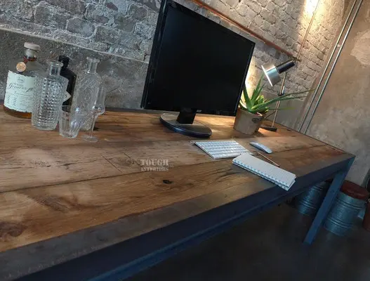 Duurzaam buro. Handgemaakt.