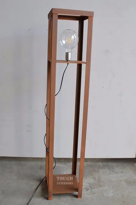 handegmaakte-ijzerenroest-lamp-Tough-Interiors-Rene-Braas