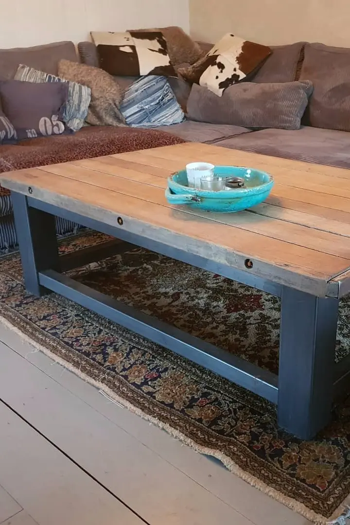 Tough-Interiors-Rene-Braas-stoere-duurzame-planken